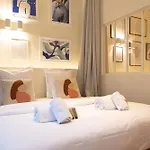 Amazing Flat In Champs Elysees.