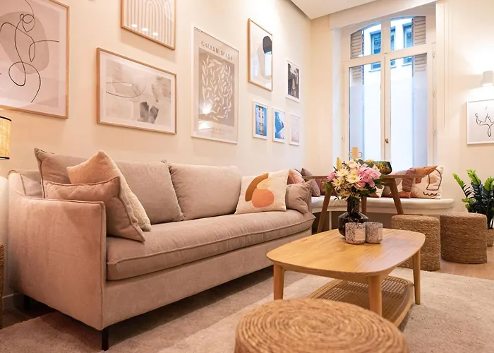 Amazing Flat In Champs Elysees.
