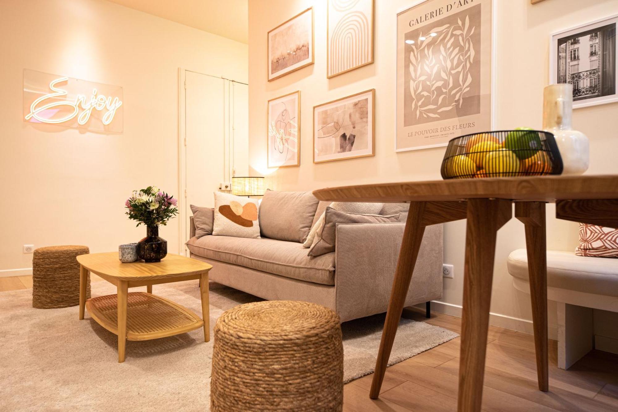 Amazing Flat In Champs Elysees. Appartement *