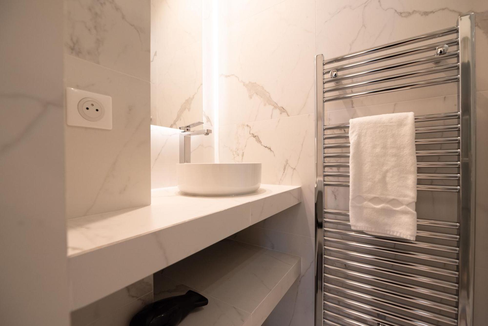 Amazing Flat In Champs Elysees. Parijs